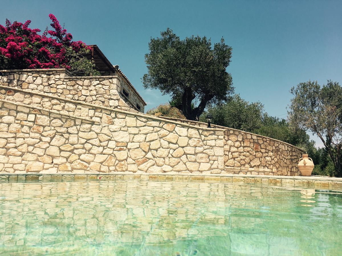 Nereidi Pool Villas Porto Ozias Exterior photo
